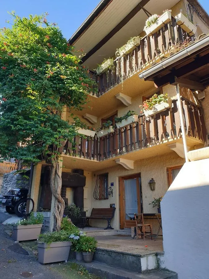 Maison des pêcheurs vue lac a 50m du port dans quartier historique Thonon-les-Bains 0*,